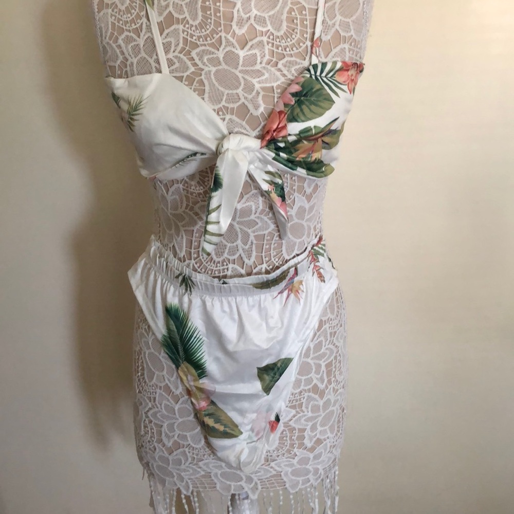 3 Piece Swimwear - Picture 3 of 5